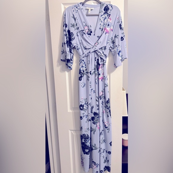 Jessica Simpson maternity dress - Picture 3 of 6